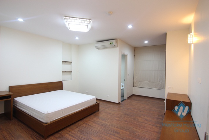 Modern three bedroom apartment for rent in Tay Ho, Ha Noi